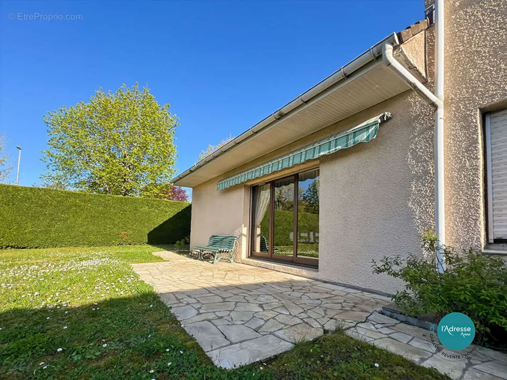 Jardin - Maison avec Terrasse à Guigneville-sur-Essonne