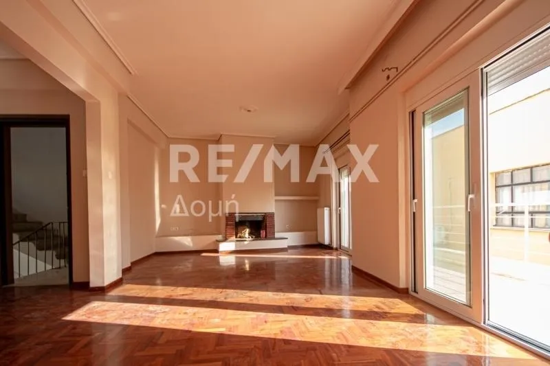 Séjour - Apartment with Garden in Nea Dimitriada, Volos