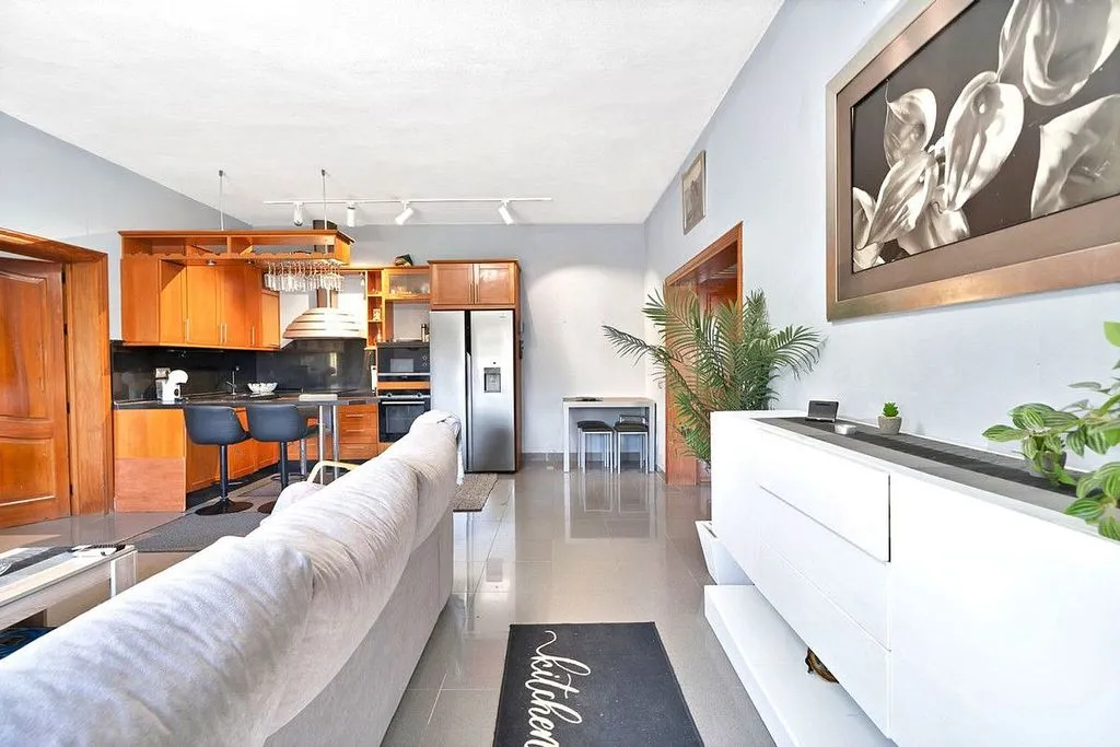 Elutuba - Chalet with Pool in La Milla de Oro, Marbella