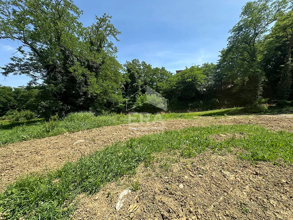 Garden - Buildable Plot with Viability in Fronton