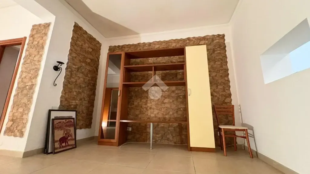 Hallway - Rustic 2-Bedroom Flat in Palermo