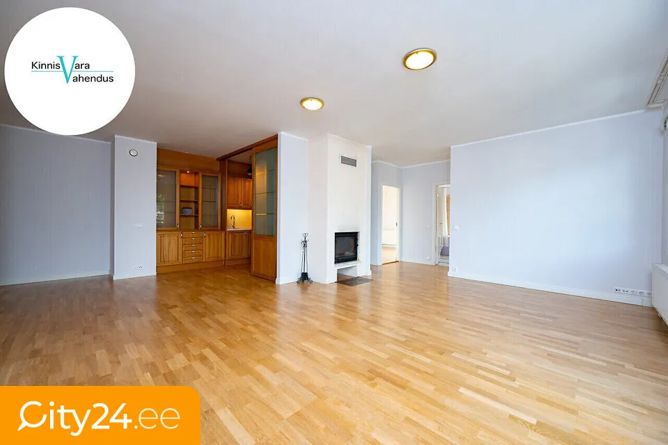 Soggiorno - Apartment with Balcony in Kesklinna, Tallinn