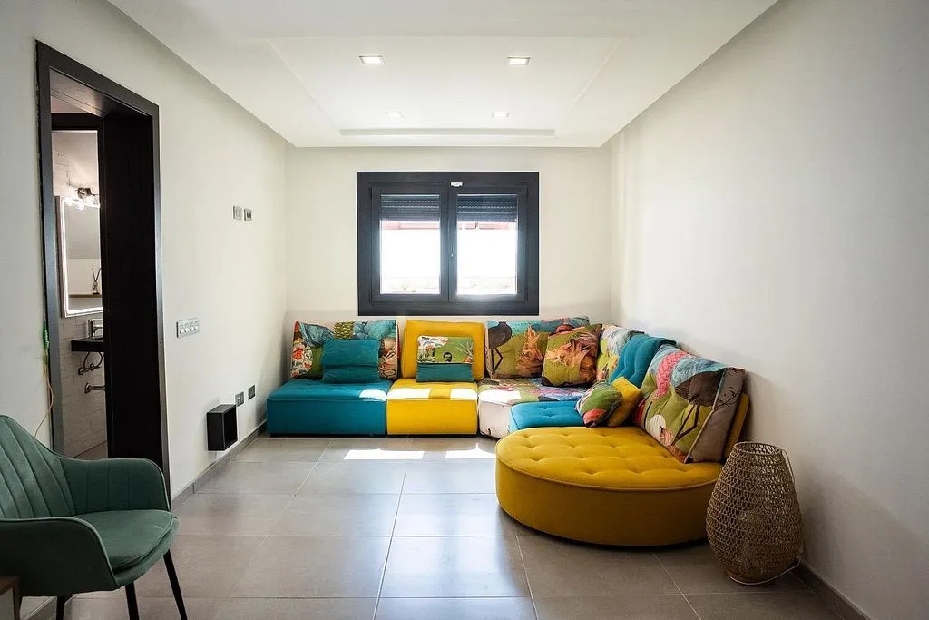 Séjour - Reformed Semi-detached House with Terrace in Ingenio