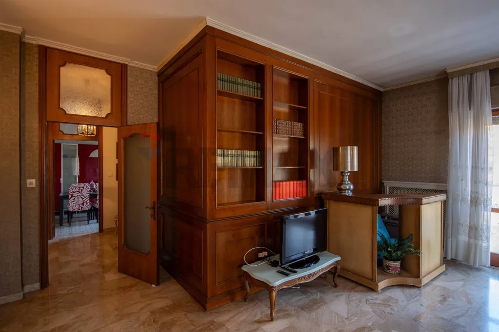 Kabinet - Penthouse with Panoramic Terraces near Ostra Centre
