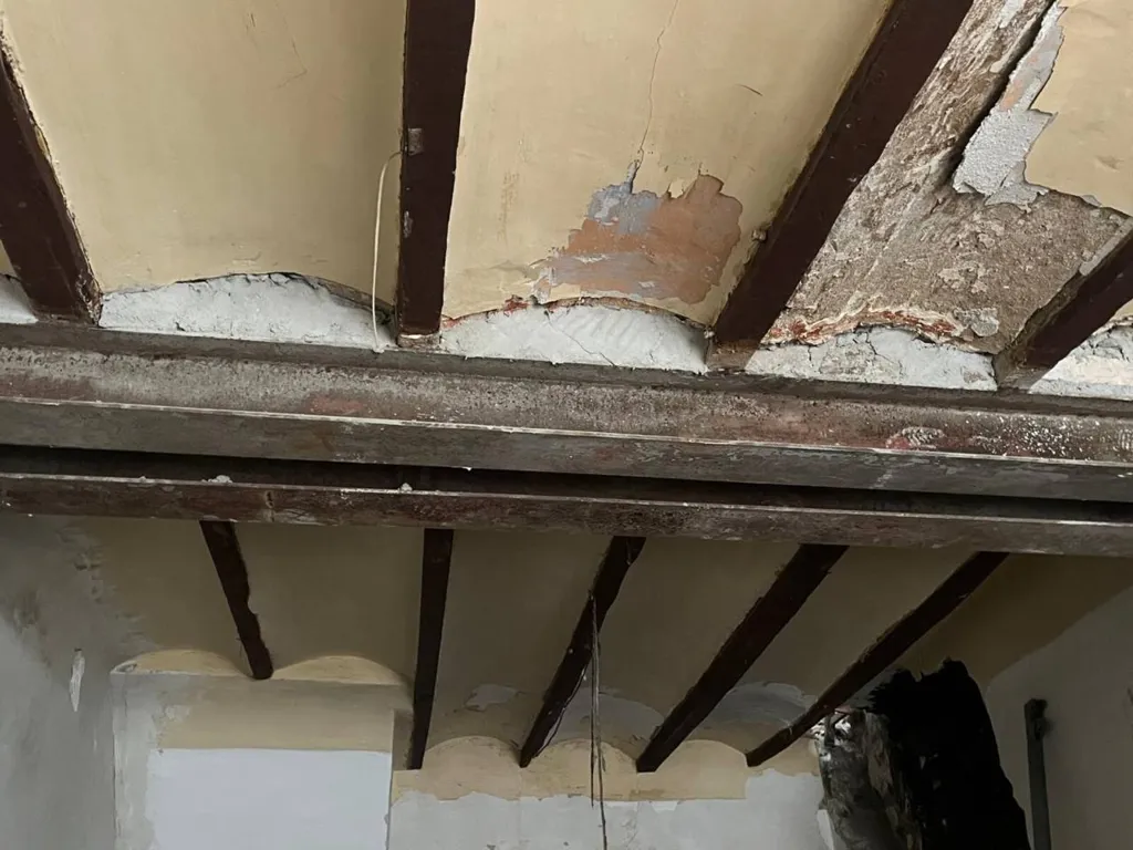 Toad - Townhouse for Renovation in Calpe's Old Town