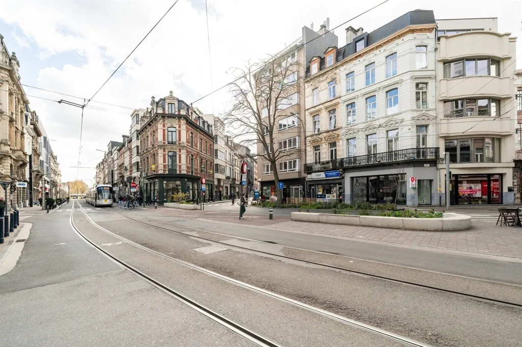 Extérieur - Appartement Rénové avec Terrasse à Gand