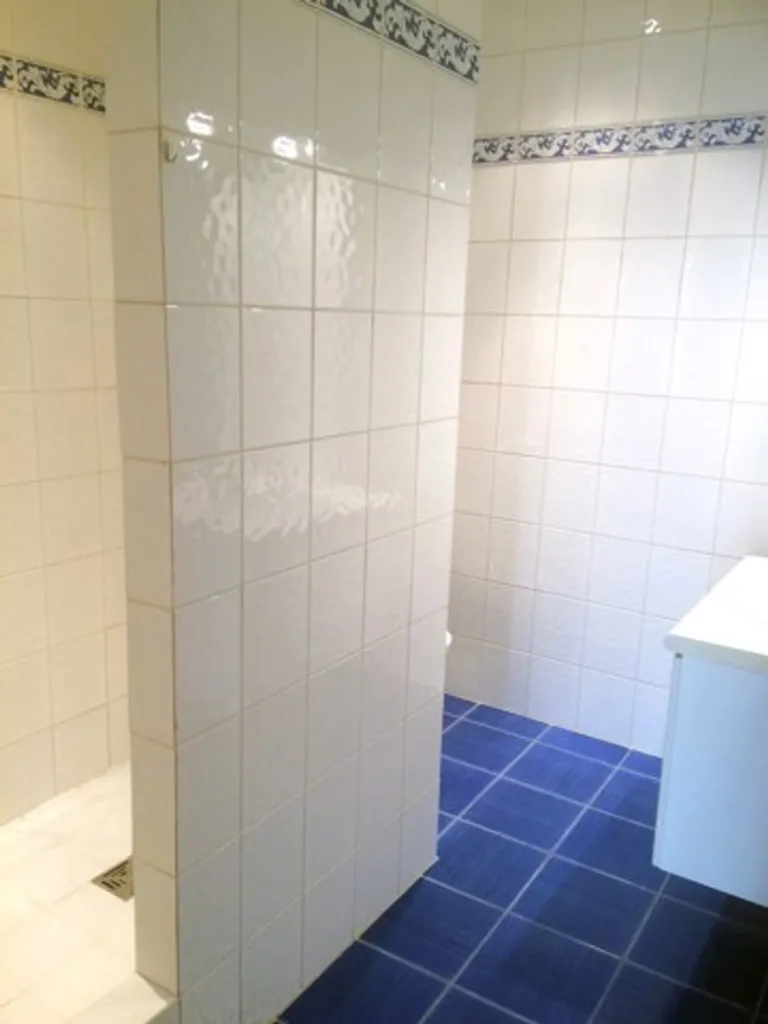 Bathrooms - Charming Flat with 2 Bedrooms in Grand Place