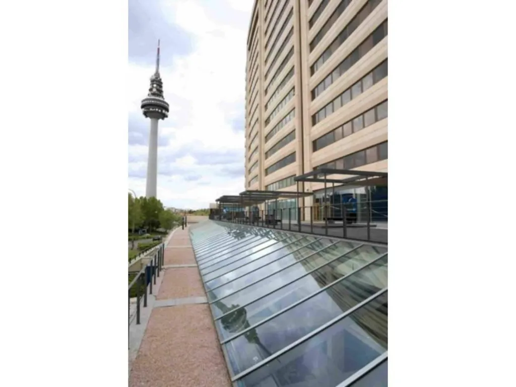 Terrass - Office with BREEAM Certification in Estrella, Madrid