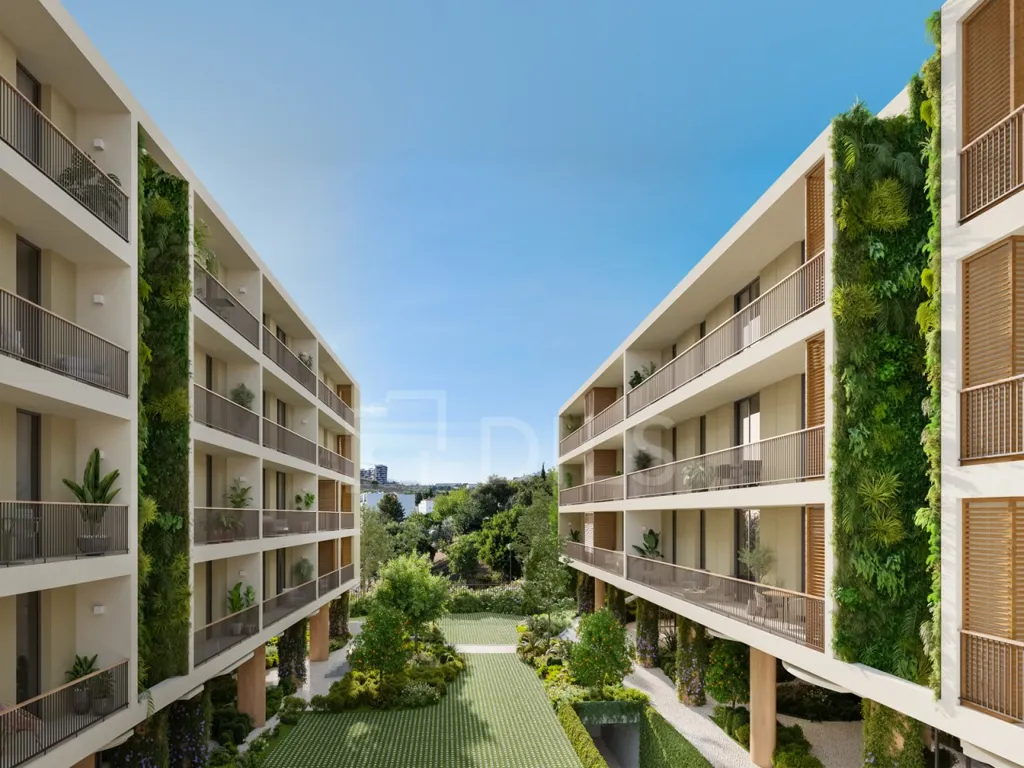 Giardino - Luxury 3-Bedroom Flat with Balcony in Carnaxide