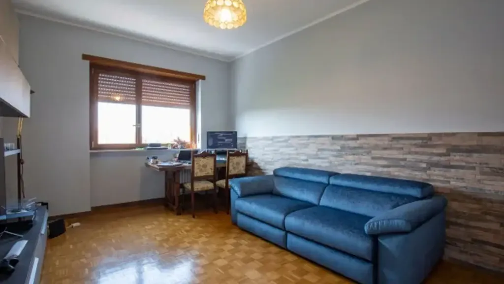 Soggiorno - Signorile Flats with Balcony in Collegno
