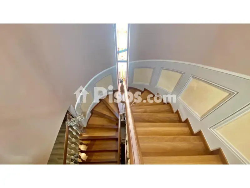 Pièces - Luxury Chalet with Pool in Alicante Golf