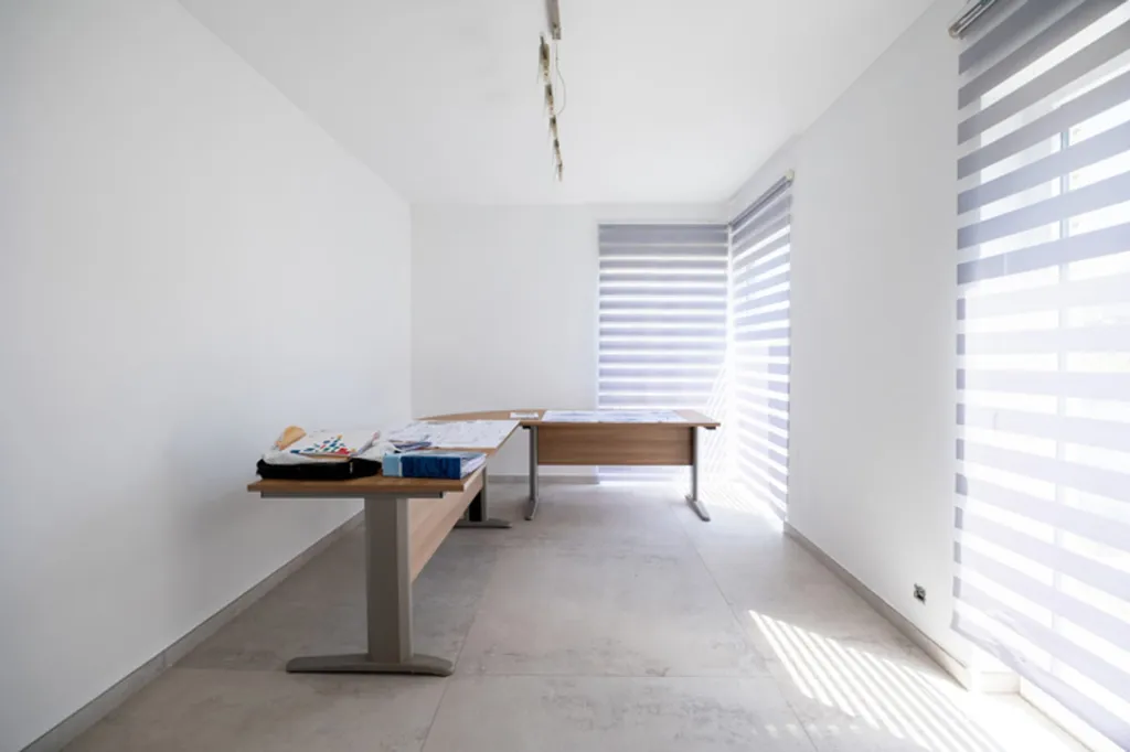 Studio - Detached Villa with Pool in Quiet Residential Area