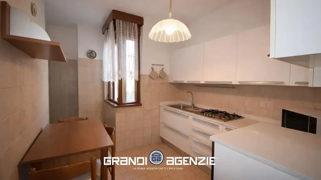 Köök - Apartment with River View in Treviso