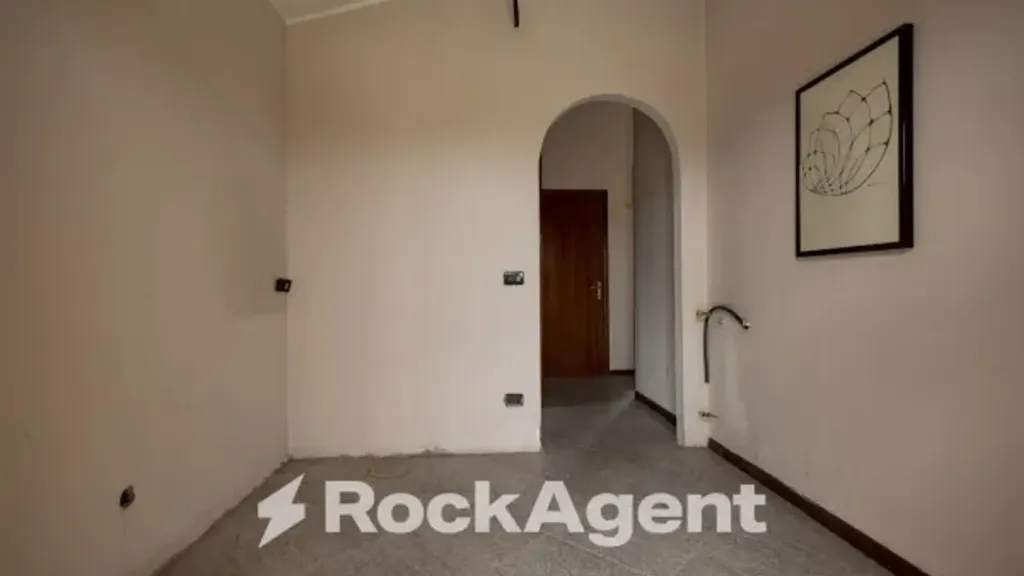 Esik - Apartment with Terrace in Catanzaro