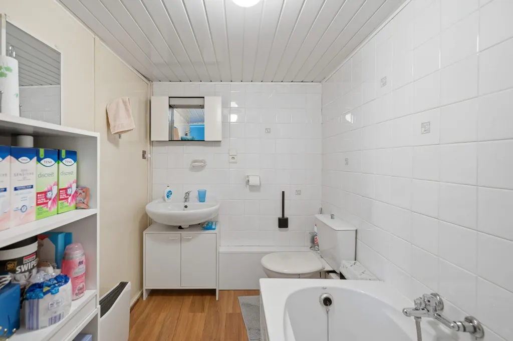 Salles de bain - Rijwoning avec Jardin et 2 Garages à Boutersem