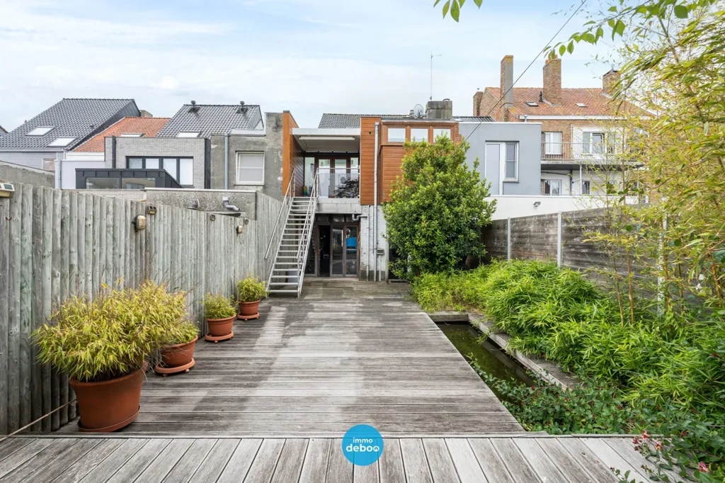 Aed - Ready-to-Move Apartment with Garden in Oostende