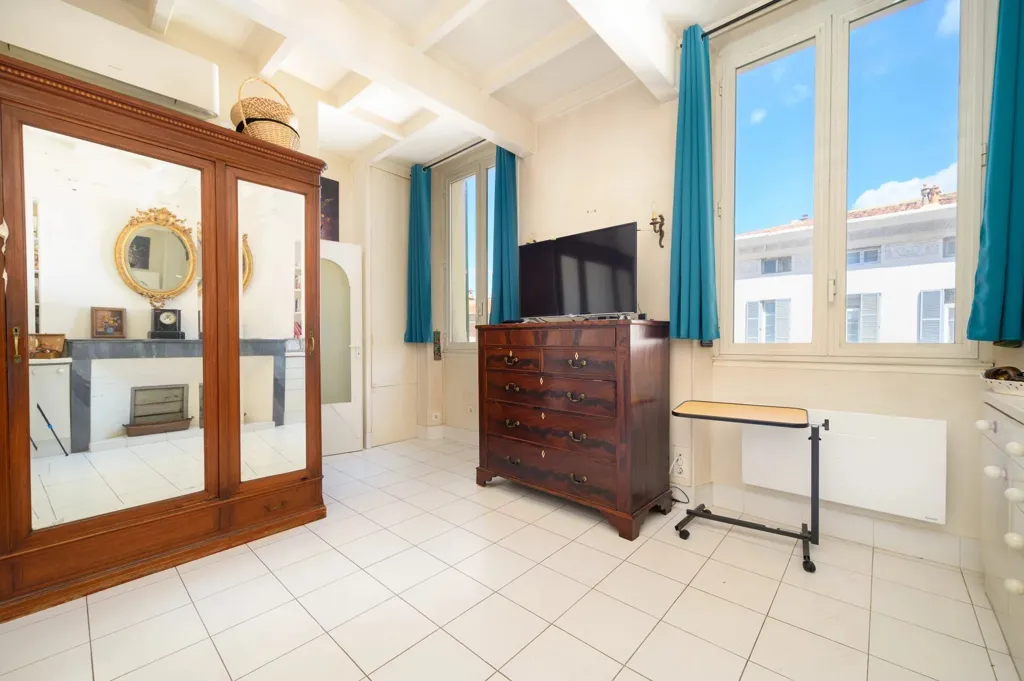 Chambres - Appartement Luxueux avec Vue Mer à Cannes