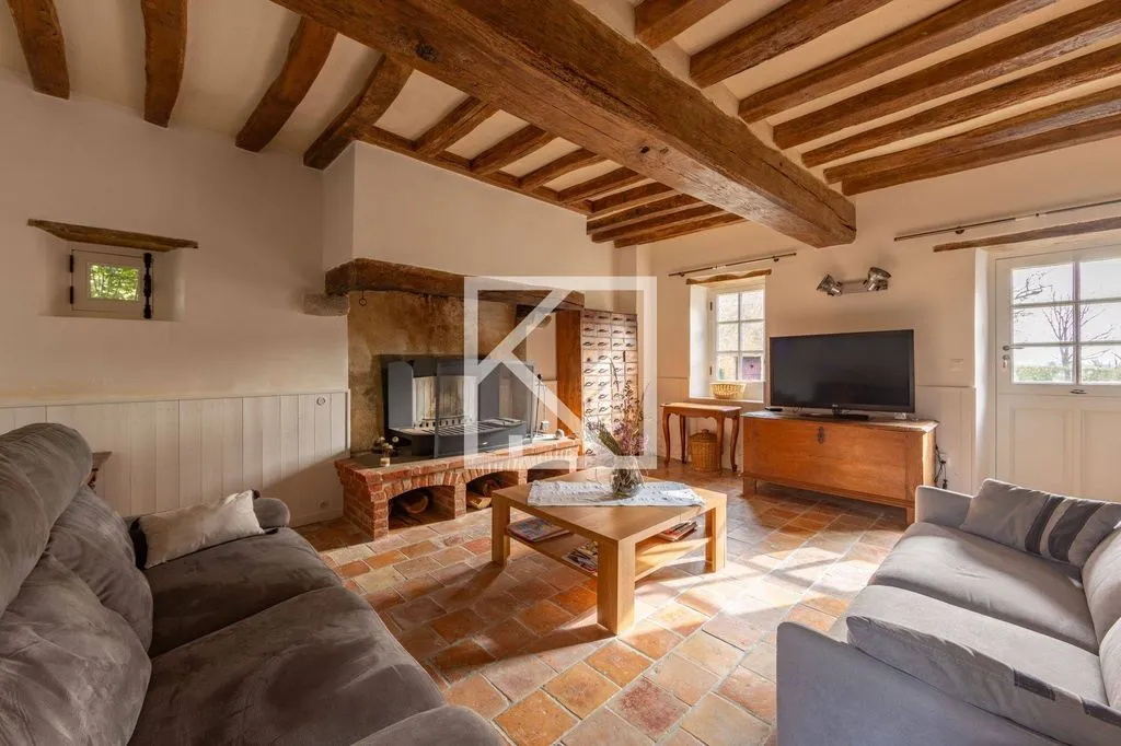 Séjour - Maison de Luxe avec Piscine à Chevillé