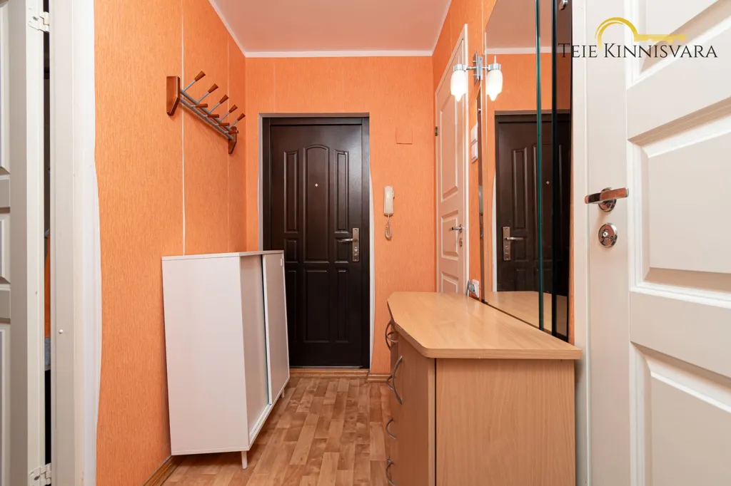 Entrée - Apartment with Storage in Lasnamäe, Tallinn