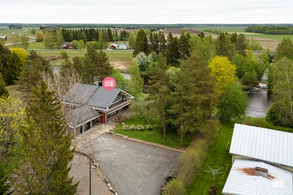 Õhuvaade - Architect-Designed House with River View in Kyrönjoki