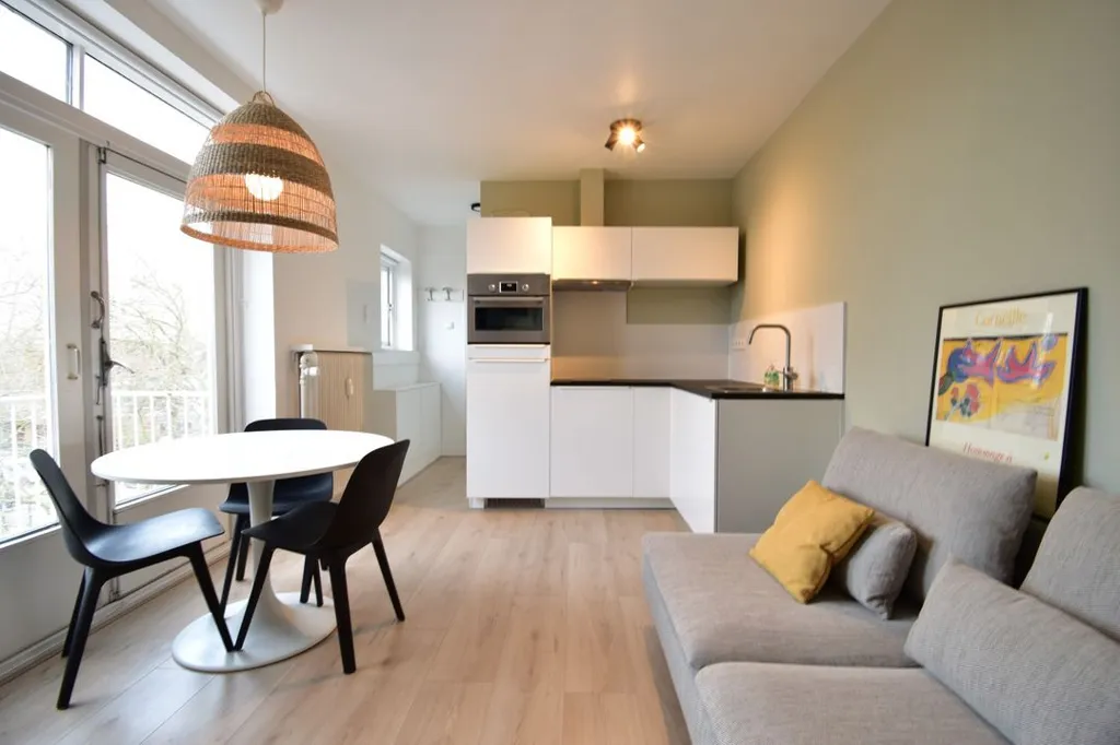 Soggiorno - Furnished Apartment with Balcony in Breda