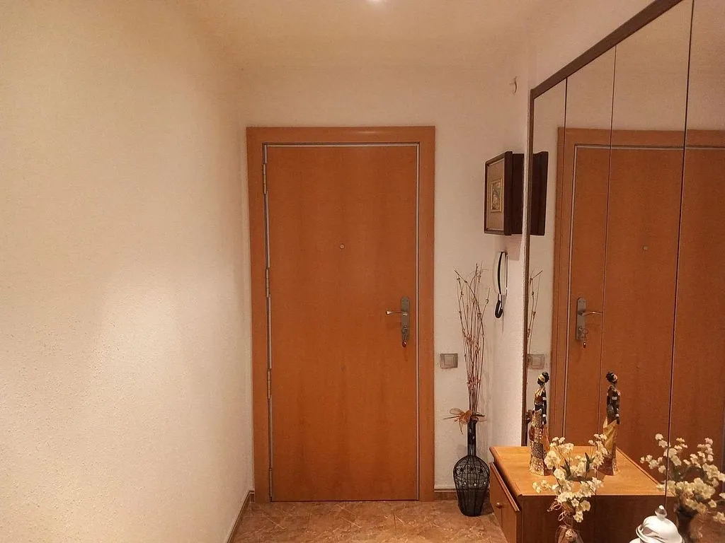 Esik - Apartment with Terrace in La Geltrú