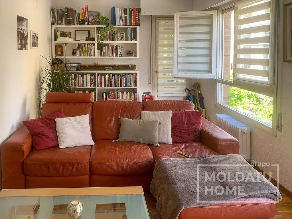 Séjour - Student-Friendly Flat with Central Heating in Iturrama