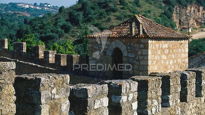 Välivaade - Urban Plot with Ruin in Alenquer