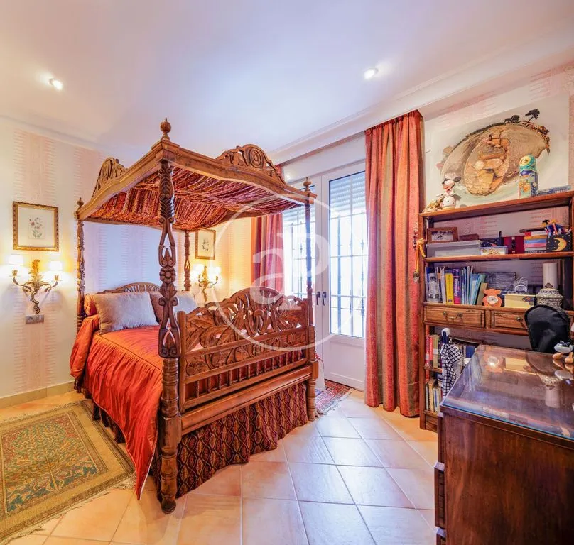 Chambres - Luxury Villa with Seafront Views in Burriana