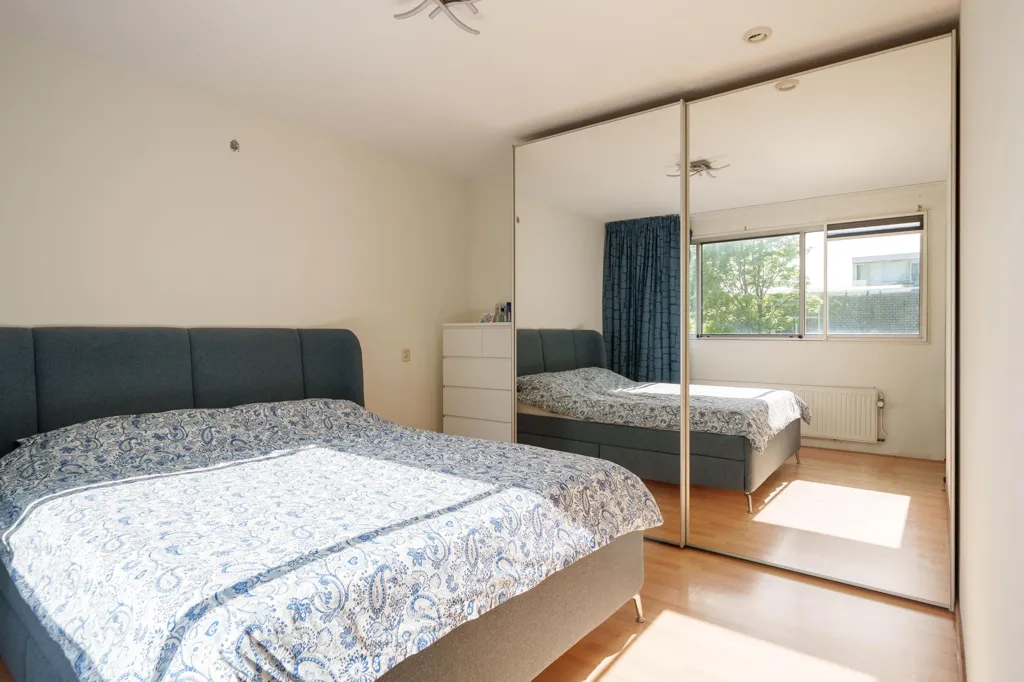 Chambres - 2-Bedroom Corner Flat with West Balcony in Muziekwijk