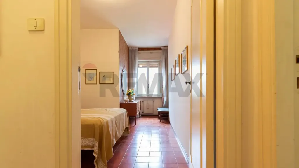hallway_entrance