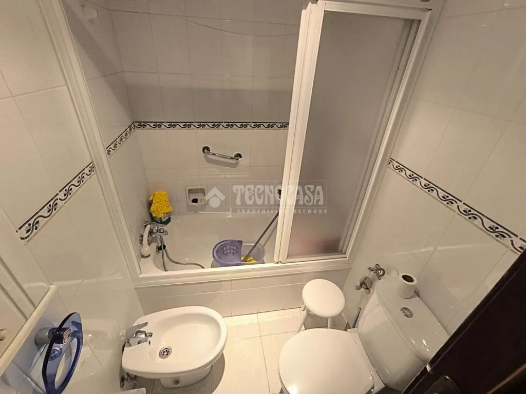 Vannitoad - Penthouse Flat with Terrace in Ciudad Lineal