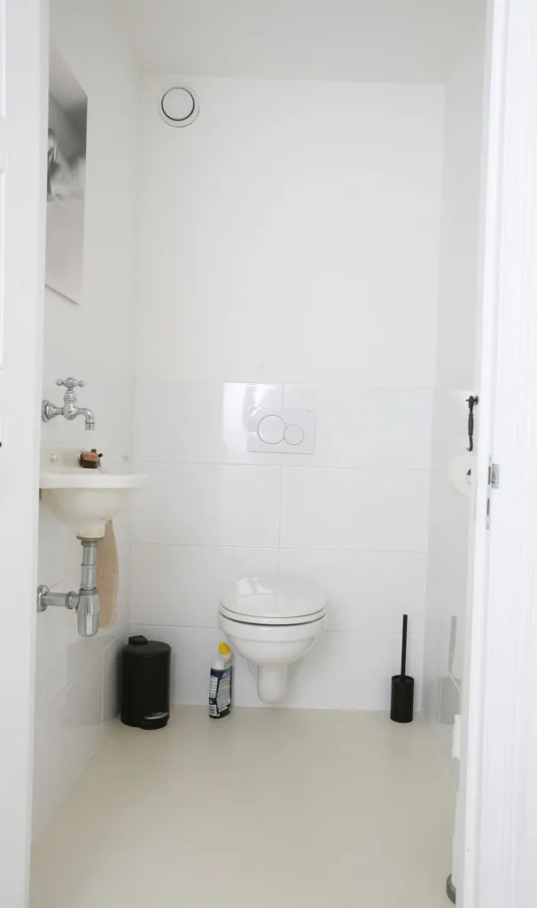 Salles de bain - Multi-Level House with Garden in Den Haag