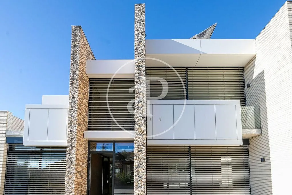 Extérieur - Contemporary Villa with Pool in Begues
