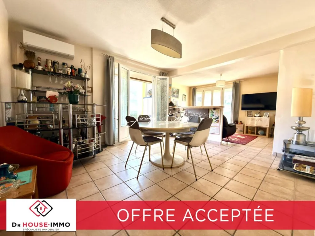 Salle à manger - Appartement Rénové avec Loggia à Perpignan