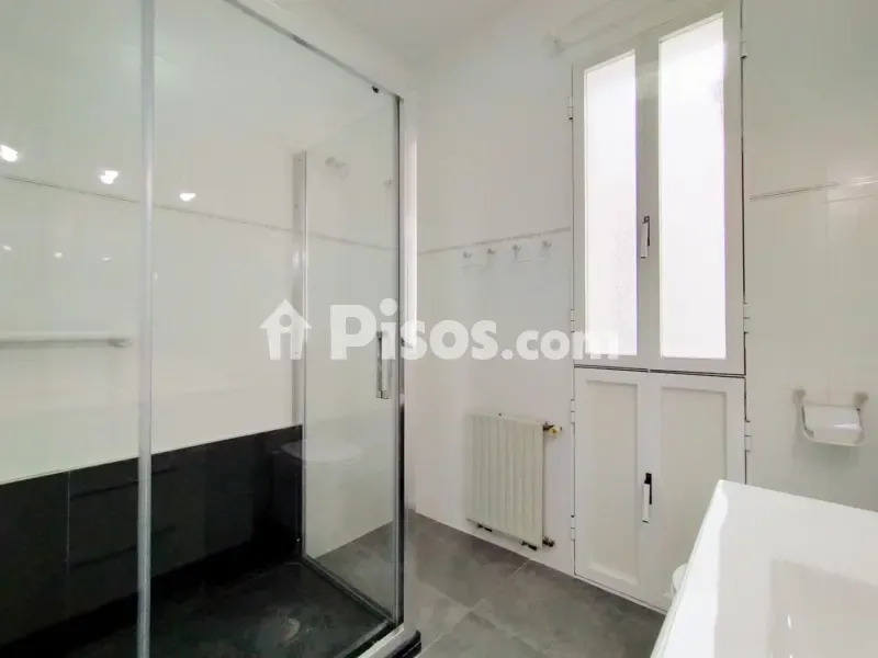 Bagni - Apartment with Balcony in Chamberí, Madrid