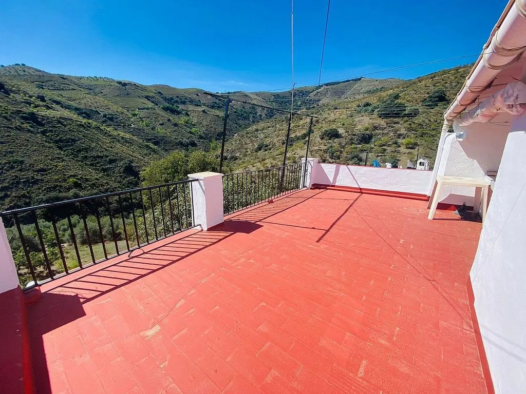 Terrazza - Chalet with Terrace in Sorvilán