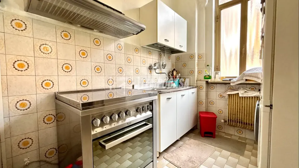 Köök - Triplex with Private Garden in Biella Centre