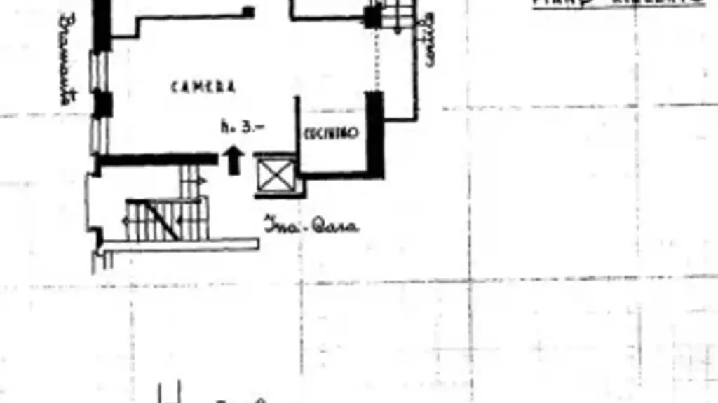 Plan - Central Trilocale with Balcony in Turin