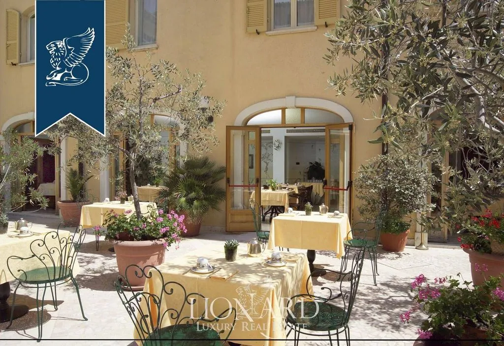 Terrass - Luxury Hotel with Historical Features in Spoleto
