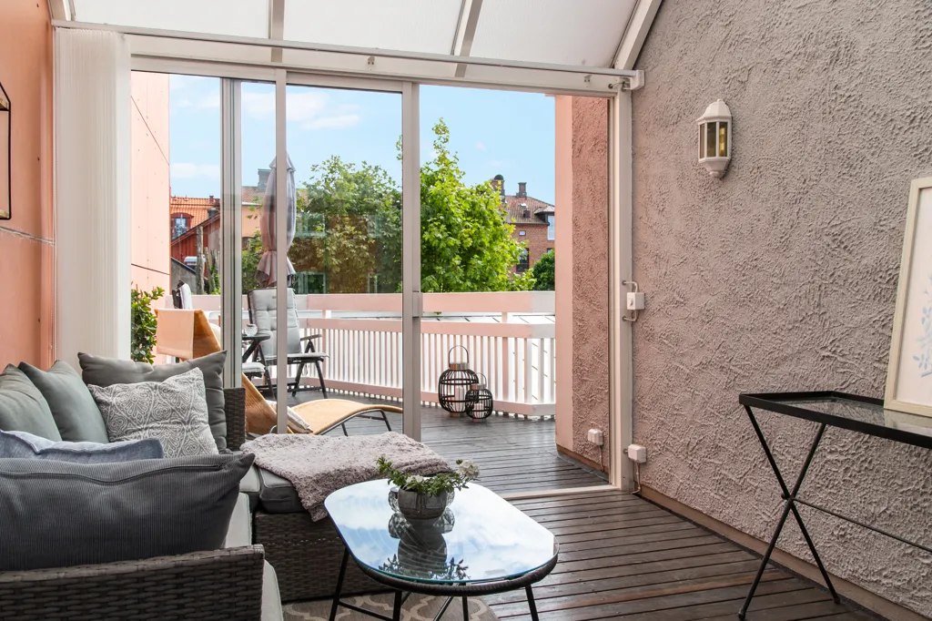 Balcon - City Villa with Garden Oasis in Central Location