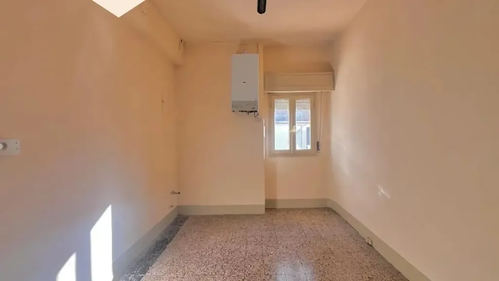 Hallway - Central Apartment with Balconies in Acqui Terme