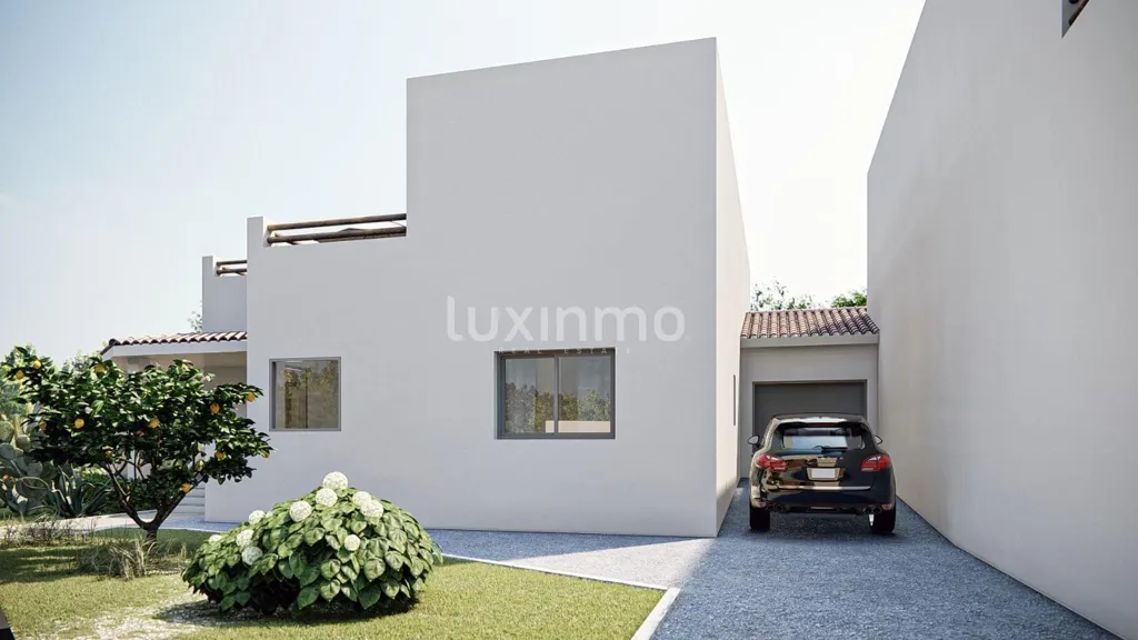 Välivaade - Detached House with Redevelopment Potential in L'Albir