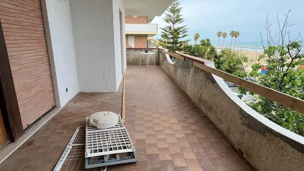 balcony