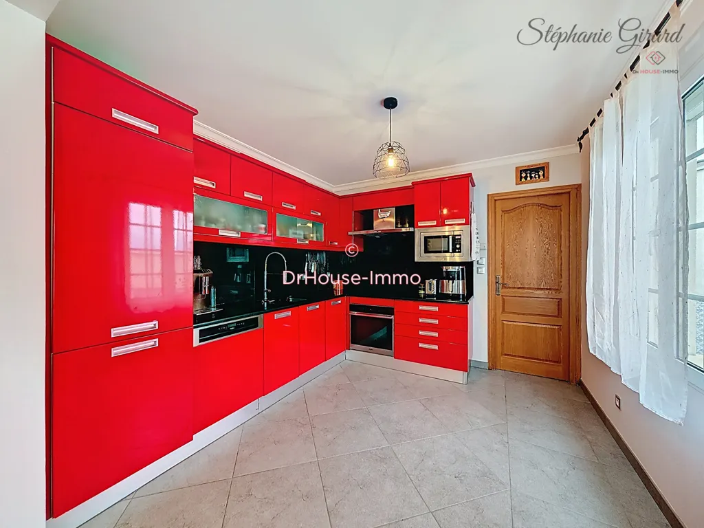 Cuisine - Maison Contemporaine avec Terrasse à Chaingy