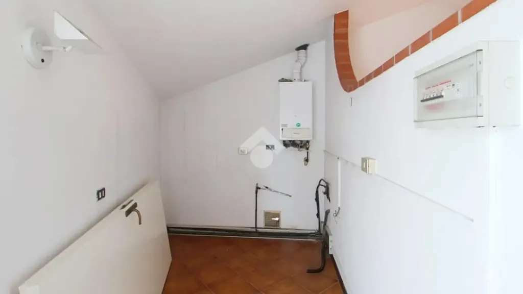 Lavanderia - Quadrilocale with Private Balcony in Pisa