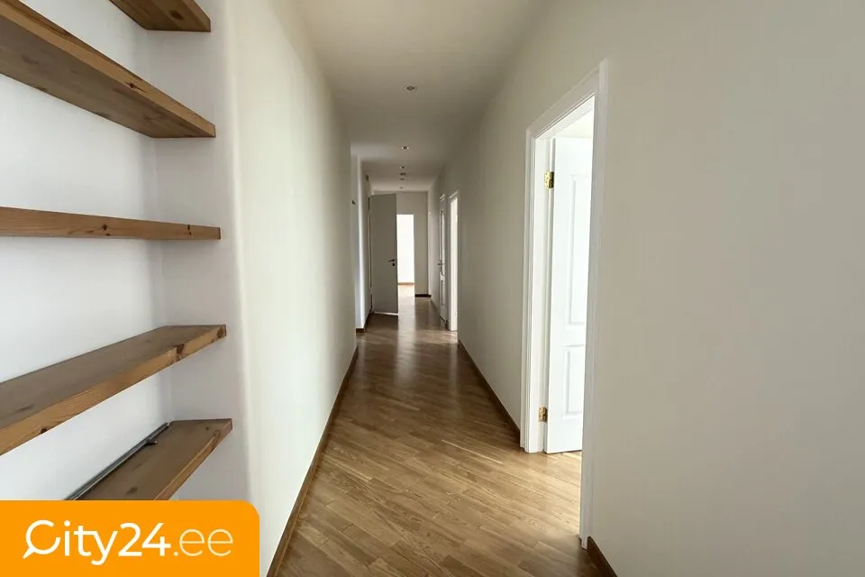 Ingresso - Bright Apartment with Terrace in Riga Centre