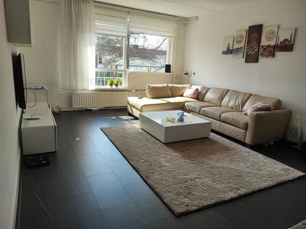 Elutuba - Apartment with Balcony in Amsterdam North