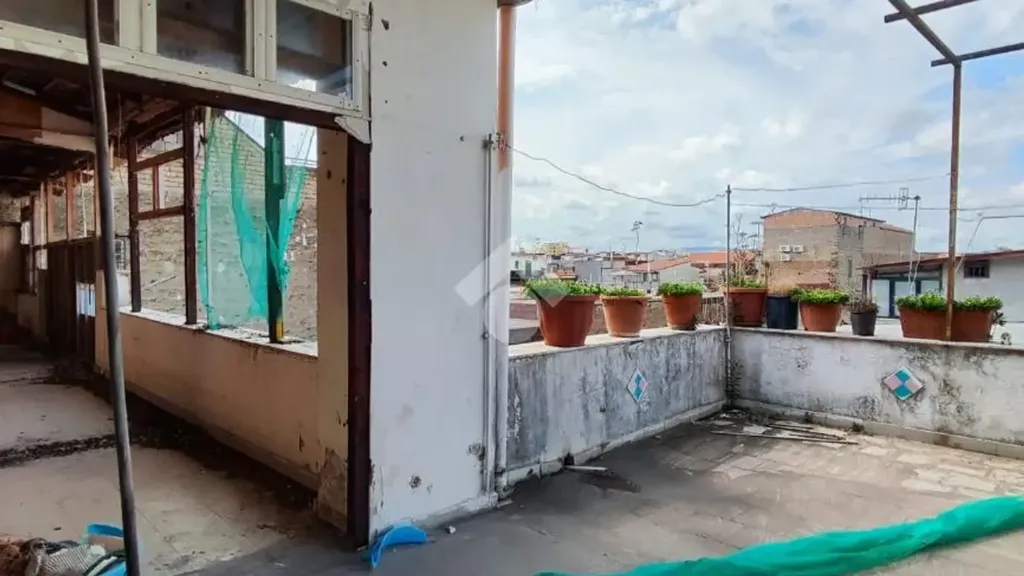 Terrasse - Spacious Apartment with Balcony in Afragola