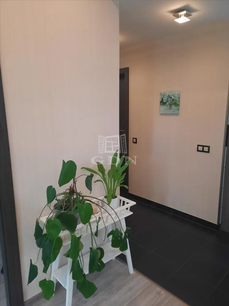 Esik - Renovated Apartment with Balcony in Kecskemét